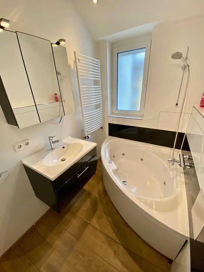 Luxurioeses Studio Im Zentrum, Balkon, Kamin, Klima Lejlighed Ravensburg Eksteriør billede